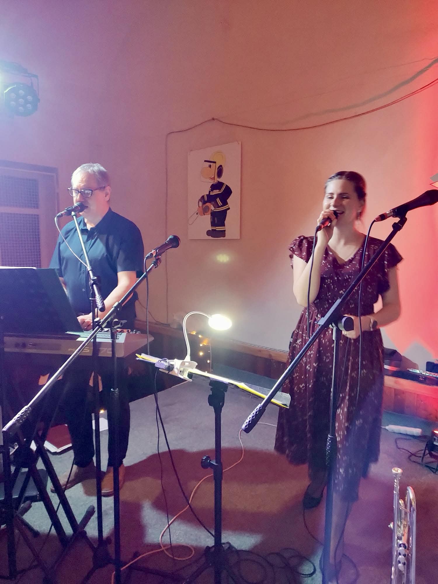 c27b4900-6f64-4789-9d7f-63ad5dc580e4